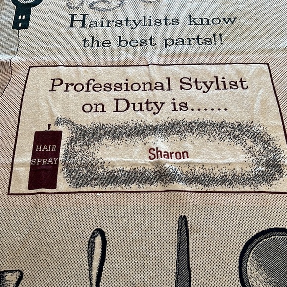 HAIRSTYLIST SHARON THROW BLANKET - Picture 3 of 8